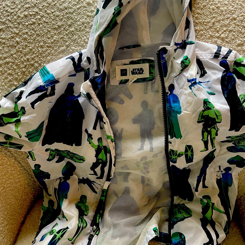 Star Wars- GAP rain jacket kids size S